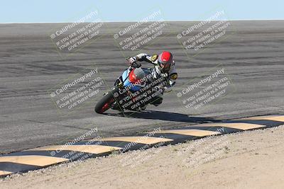 media/Oct-13-2025-Moto Forza (Mon) [[a66d839500]]/3-B Group/Session 2 (Bowl)/